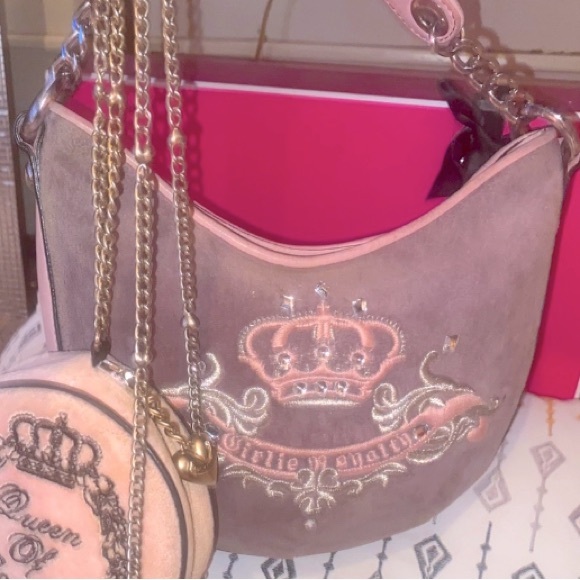 Juicy Couture Handbags - VINTAGE JUICY COUTURE PINK/LIGHT BROWN “GIRLIE ROYALTY” BAG WITH BLING 💍